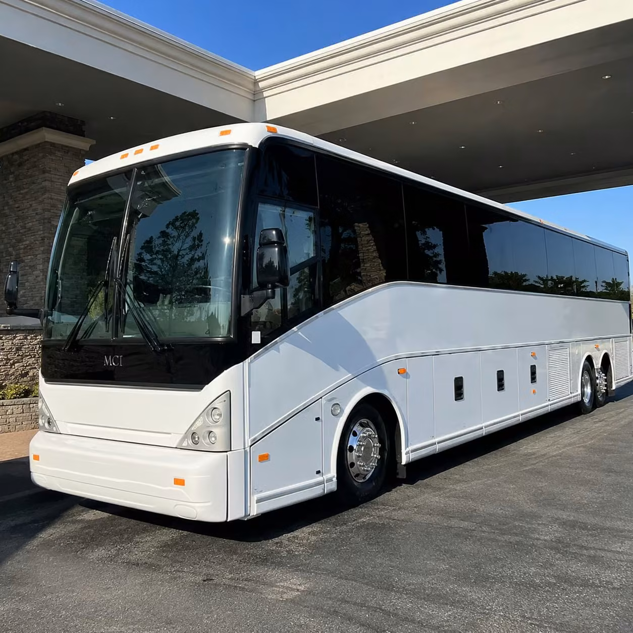 charter buses and party buses for tcu horned frogs game days at amon g carter stadium